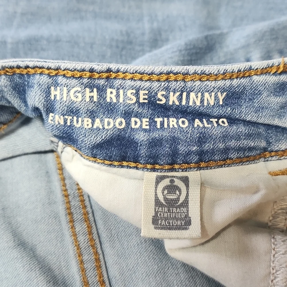 Woman's Universal Thread Jeans Size 00/24R - Picture 5 of 5